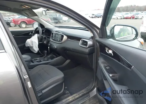 2016 Kia Sorento 2.4L L из США, поврежденный, VIN 5XYPG4A30GG004659